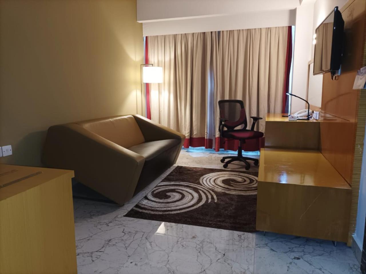 Holiday Inn Dar Es Salaam, An Ihg Hotel מראה חיצוני תמונה